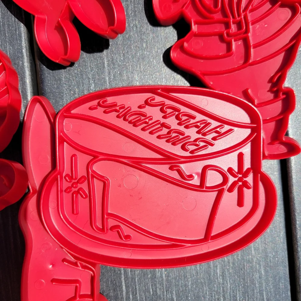 Cookie Cutters ~ Vintage? ~ Holiday ~ Birthday ~ Christmas ~ Halloween